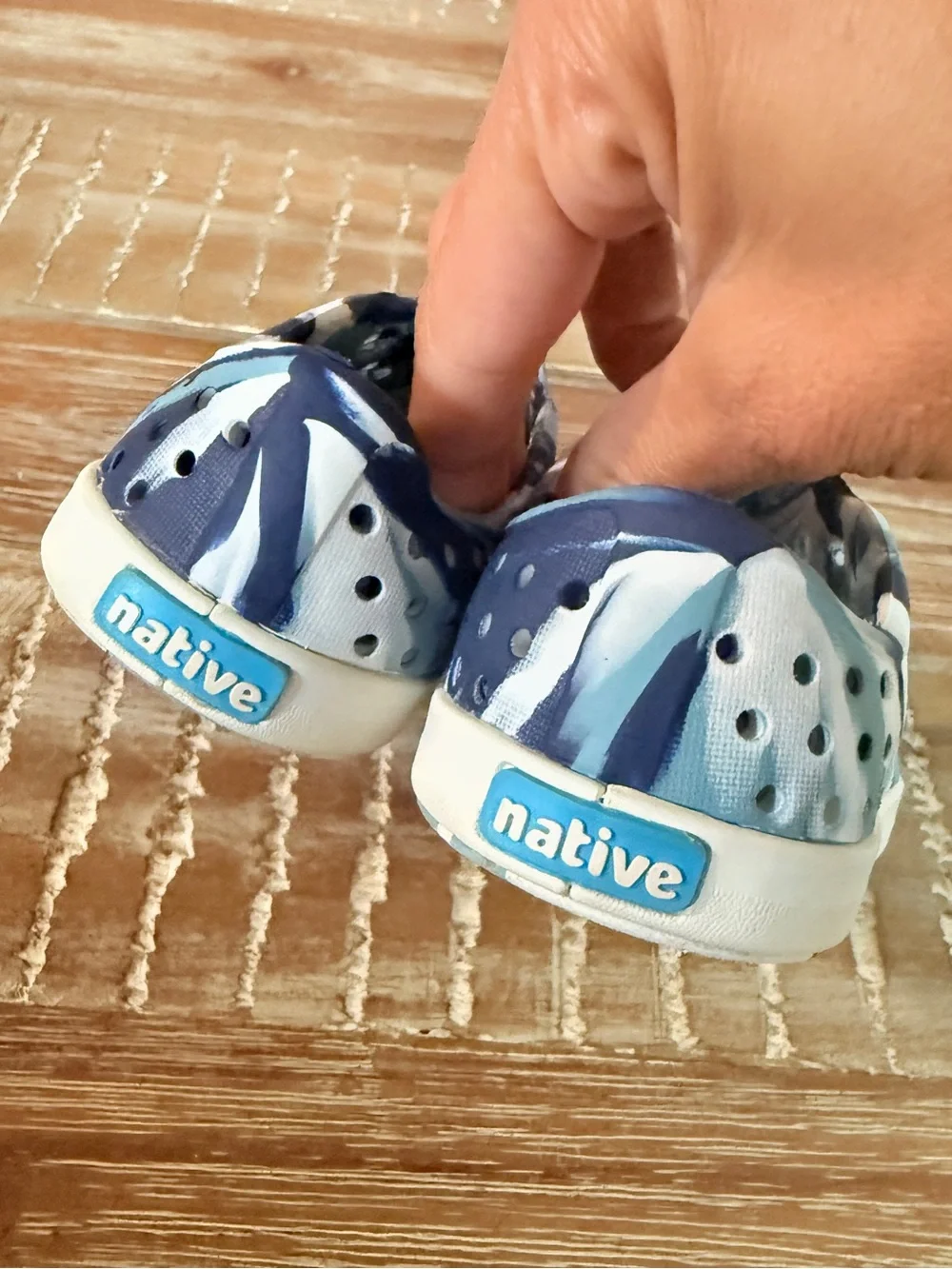 Native toddler shoes size c5